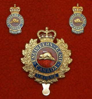 Canadian Military Engineers Cap Badge Made By Breadner With 2 Collars Badges