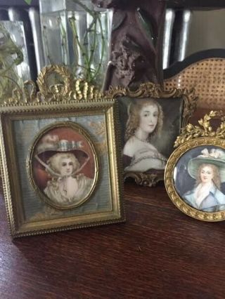 Signed fine antique painted French portrait miniature Ornate gilt bronze frame 4