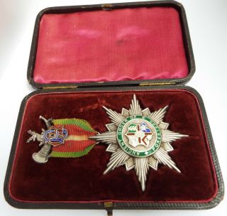 Fine Cased Antique 1905 Solid Sterling Silver & Enamel Order Of Foresters Medal