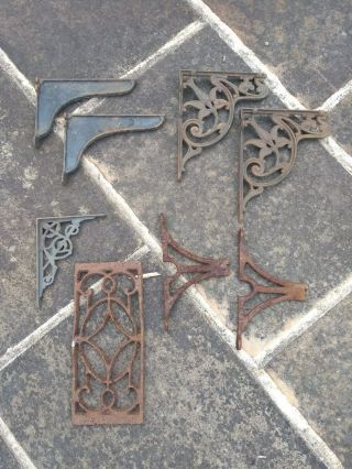 156.  Antique Vintage Cast Iron And Brass Wc Cistern Brackets And Gulley Grate