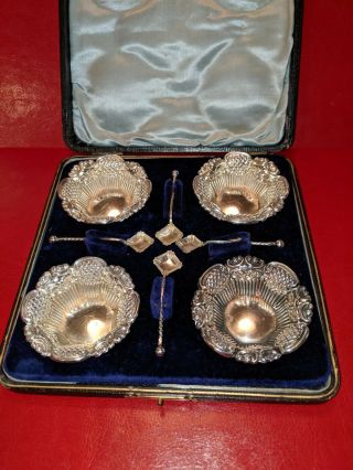 Antique English Sterling Silver Set Of Four Salt Cellars &spoons 1896 By William