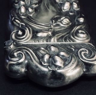 Antique Sterling Silver High Relief Repousse Match Safe Vesta Case (1704). 8