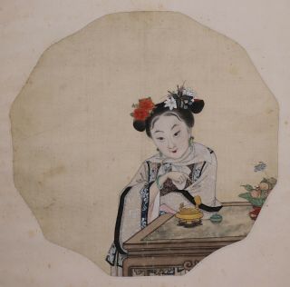 Antique 19th Century Chinese Fan Painting On Silk Of A Lady