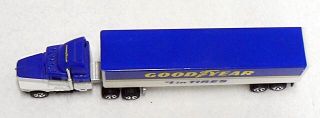 VINTAGE 1987 ROAD CHAMPS KENWORTH GOOD YEAR TIRES TOY DIE CAST SEMI TRUCK 5