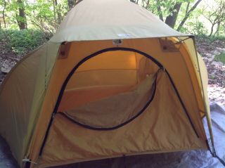 The North Face Ve24 2 - 3 Person Expedition Tent,  4 Season Tent,  Vintage Dome
