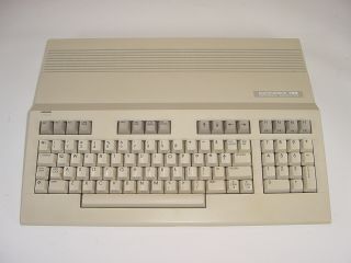 Vintage Commodore 128 Personal Computer w/ Parts & User Guides 2