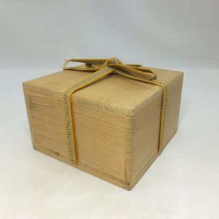 H915: Japanese Wooden Storage Box For Tea Bowl Made From Kiri.  Shiho - San 2