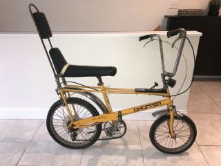 Vintage 1970’s Raleigh Chopper Muscle Boys Yellow Bike 5 speed Banana Seat 2