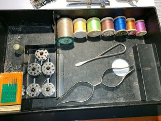 Vintage  1939 Singer 221 Featherweight Sewing Machine,  Case & Accessories 10