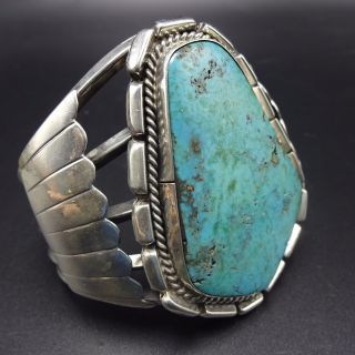 Heavy Vintage NAVAJO Solid Sterling Silver & TURQUOISE Cuff BRACELET 111.  7g 4