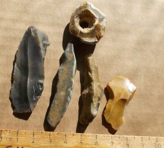 Mesolithic /neolithic Flint Bead And Pointed Borers/arrowheads (british)