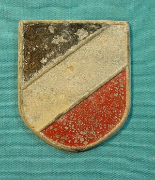 Wwii German Afrika Korps Tricolor Pith Helmet Shield With Prongs