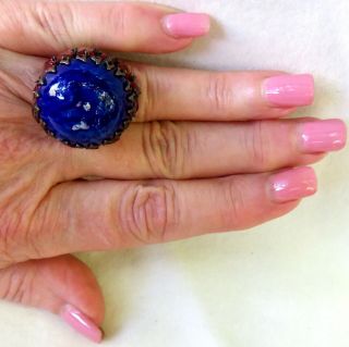 RARE VINTAGE SCHREINER NY HUGE LAPIS & RUBY GLASS RUFFLE RING 4