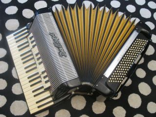 Vintage Dallape " Maestro " Tone Chamber Accordion/accordian,  160 Worldwide