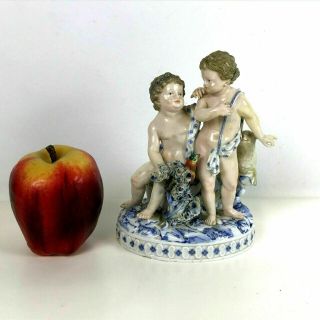 Antique Meissen Porcelain Figurine Of 2 Putti Cherubs And Lamb