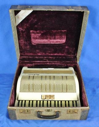 Hohner 200 - L Piano Accordion Made In Germany Vintage W/ Ohsc