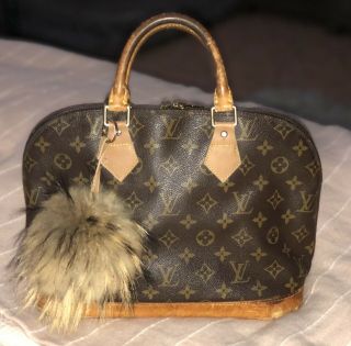 Louis Vuitton Alma Vintage - But In Great A Classic