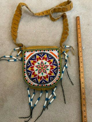 Native American Vintage Beaded Bag.