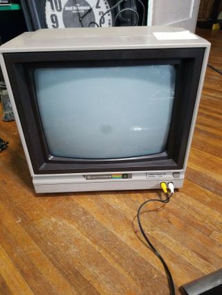 Vtg Commodore 1702 Monitor