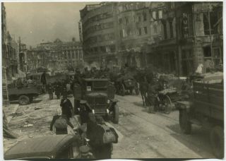 Wwii Large Size Photo Russian Army Trucks Carts & Refugees In Surrendered Berlin