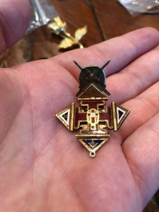 Masonic Knights Templar “IN HOC SIGNO VINCES” Antique Pendant 14k Gold Enamel 5