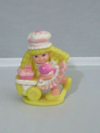Vtg Cherry Merry Muffin Mini Pvc Cake Topper Figurine Mattel - Cherry With Cart