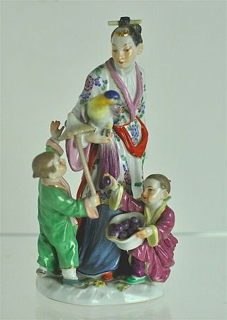 Meissen Rare Figurine Chinese Lady With Parrot & Two Children No:2678