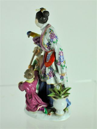 MEISSEN RARE FIGURINE CHINESE LADY WITH PARROT & TWO CHILDREN NO:2678 7