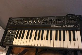 Vintage Roland Sh - 2 Monophonic Synthesizer Keyboard With Stand.