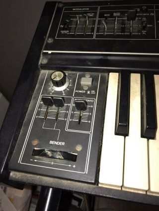 Vintage Roland SH - 2 Monophonic Synthesizer Keyboard with stand. 6