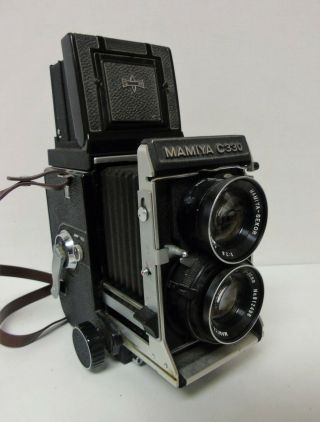 Vintage Mamiya C300 Professional F Camera Sekor 1:2.  8 F=80mm Lens