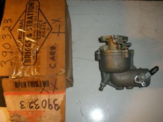 Vintage Nos Briggs & Stratton Gas Engine Carburetor 390323