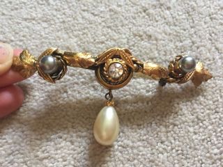 Chanel Gripoix Pearl Brooch Pin Dangling Gold Plated Long 1983 Rare Collectible 7