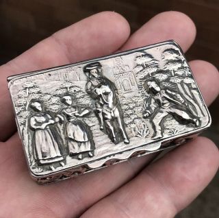 A Quality Antique Solid Silver Snuff / Trinket Box,  Nathan & Hayes 1912.