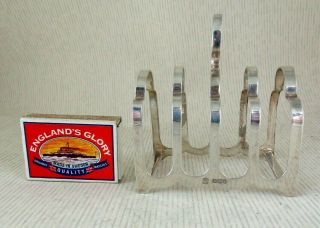 SOLID SILVER TOAST RACKS Hallmarked: - SHEFFIELD 1933 6