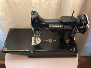 Vintage Singer Portable Electric Sewing Machine 221 - 1 1940 W Case Exc