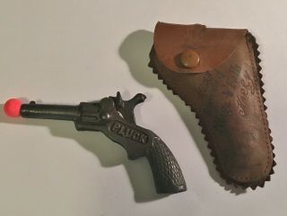 Antique 1933 Stevens " Pluck " Cast Iron Toy Cap Gun With Holster,  Beauty