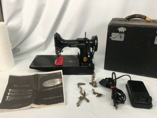 Vintage 1949 Singer Featherweight 221 Scroll Face Sewing Machine Aj139945 W/case