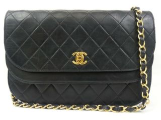 R1575 Auth Chanel Vintage Black Quilted Lambskin Cc Turn Lock Chain Shoulder Bag