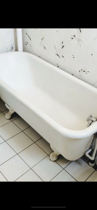 Antique Standing Bath Tub