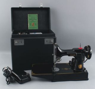 Antique 1950 Singer 221 - 1 Featherweight Sewing Machine W/ Accessories,  Nr
