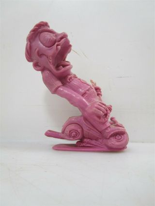 Vintage 1960 Pink Loius Marx & Co.  Roddy The Hotrod " Nutty Mads " Statue