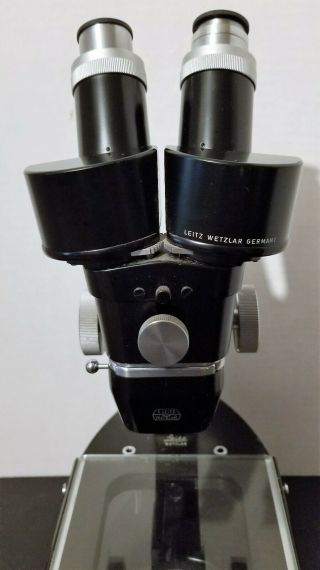 Vintage Leitz Wetzlar 2x Stereo Zoom Microscope,  G8x Eyepieces,  Glass Stage 7
