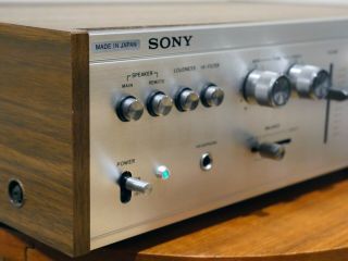 SONY TA - 1066 Vintage Integrated Stereo Amplifier STUNNING LOOKING RETRO AMP 2