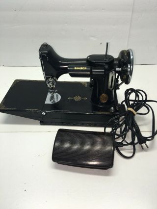 Antique 1935 Singer Featherweight Sewing Machine Model 221 With Pedal Great