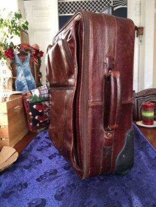 Vintage Leather Suitcase Ultra Stylish Travel Brief Case Rolling Bag