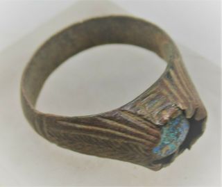 DETECTOR FINDS LOVELY ANCIENT RING WITH CRYSTAL STONE INSERT 3