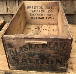 RARE Vintage ALASKA BEAR SALMON Wooden Crate Box Advertising Sign Graphics 6