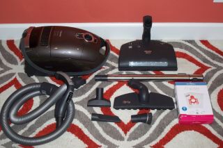 Miele S8990 Uniq High End Brillant Canister Vacuum Cleaner Rarely S8990