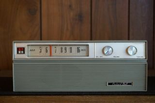 2 Vintage Packard Bell AR - 851 Gilligan`s Island AM Transistor Radios 7